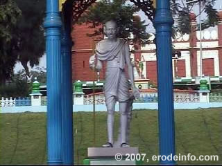Erode V.O.C Park - Gandhi Statue